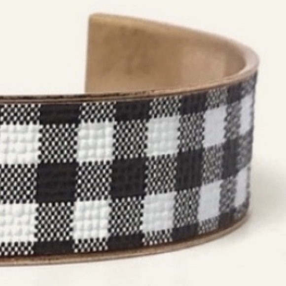 ✌🏼 #1268 Faux Leather Black And White Plaid Cuff Bracelet - Picture 13 of 17